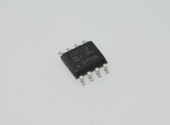 AD822ARZ Precisie Instrumentatieversterker 1nA Biasstroom 0,3μV/°C Drift SOIC-8 2,2-18V -40°C tot +125°C