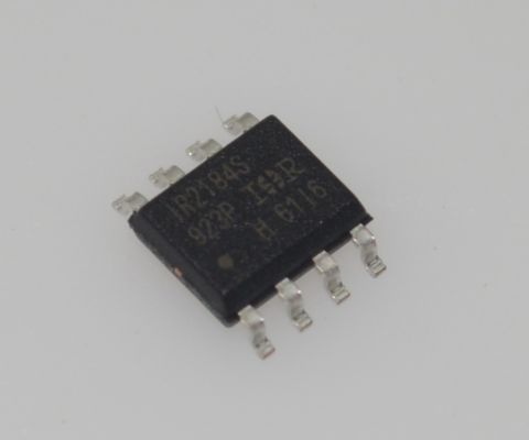 IR2184STRPBF 600V High/Low Side Driver 1.9A Piek Output Snelle Schakeling UVLO Bescherming Compact SOIC-8 Pakket voor Motoraandrijvingen and Omvormers