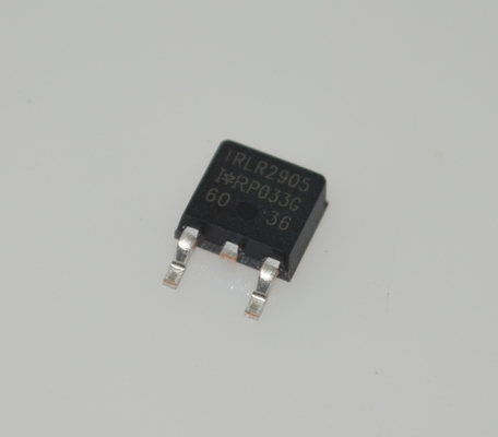 IRLR2905TRPBF 30V MOSFET 20mΩ Ultra-Low RDS(on) 60A Hoge Stroom Snelle Schakelsnelheid Lawinegeclassificeerd TO-262 (D2PAK) Behuizing Loodvrij voor Motoraandrijvingen & Stroomconversie
