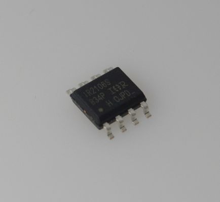 IR2106STRPBF 600V Half-Bridge Driver 200mA Output Fast Switching UVLO, Low Propagation Delay SOIC-8 Ideaal voor motor aandrijvingen en omvormers