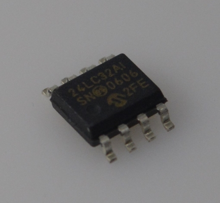 24LC32A-I/SN 32K I2C EEPROM 400kHz Snelheid 1M Schrijfcycli 2,5-5,5V Bereik 64-Byte Pagina Industriële Kwaliteit Laag Vermogen RoHS-conform Compact SOIC-8 Pakket