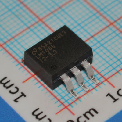 LM1085ISX-3.3 3.3V Vaste 3A-uitgang Lage uitval (1.5V) Thermische en stroombescherming TO-263 Pakket 4.75V-15V Input Fast Response Industrial Temperature (-40°C tot +125°C)