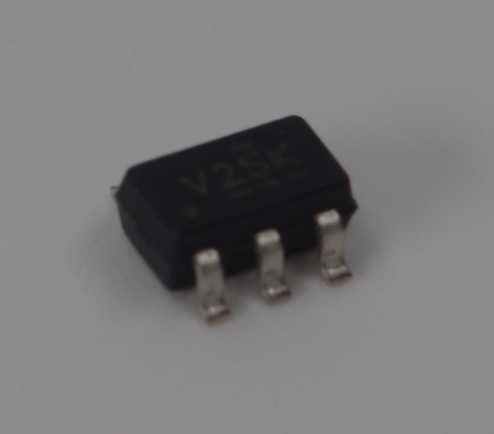SN74CBTLV1G125DBVR 1-kanaals laagspanningsbusswitch <5Ω aan-weerstand 3,3V/2,5V werking 0-5V niveautranslatie Ultra-laag vermogen 10ns snelheid SOT-23-5 behuizing maakt hot insertion mogelijk