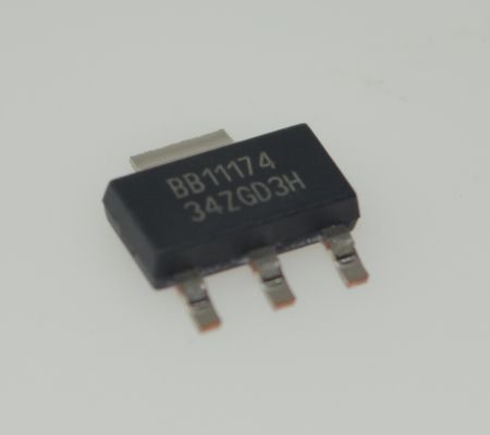 REG1117-3.3 Ultra-Low Dropout High-Precision 3.3V Spanningsregelaar met 1A Output Current Limit Thermal Protection and Enable in Miniature Packages