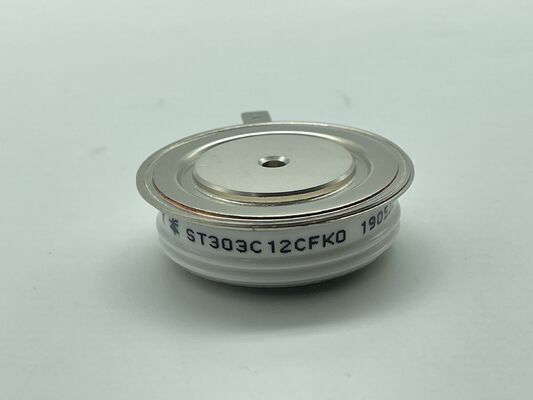 ST303C12CFK0 1200V 300A Halve brugmodule Laag Vce (sat) Laag verlies Kortsluiting Robuustheid Geïntegreerde NTC Voor motor aandrijvingen en industriële omvormers
