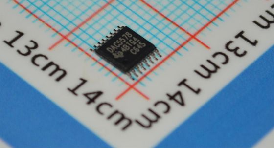 DAC5578SPWR 8-kanaals 8-bits DAC I2C-interface 2.7-5.5V, Laag vermogen 0.4mA, ±1LSB INL TSSOP-16 -40°C tot +105°C