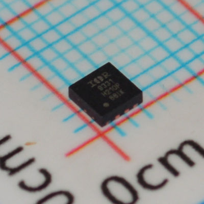 IRFHM9331TRPBF 30V Dual N+P MOSFET 5.3A/3.7A 0.045Ω/0.075Ω RDS (AAN) DFN-10 175 ° C AEC-Q101