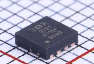 IRFHM9331TRPBF 30V Dual N+P MOSFET 5.3A/3.7A 0.045Ω/0.075Ω RDS (AAN) DFN-10 175 ° C AEC-Q101