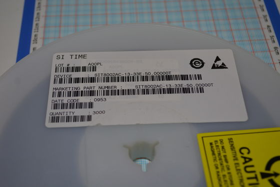 SIT8002AC-13-33E-50.00000T 50MHz MEMS-oscillator ±50ppm stabiliteit 1,8-3,3V voeding 2,5mA laag vermogen LVPECL-uitgang -40°C tot +85°C AEC-Q100 gekwalificeerd