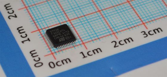STM32F103CBT6 72MHz Cortex-M3 MCU 128KB Flash 20KB RAM 2x12-bit ADC 3xUSART USB/CAN LQFP-48 2.0-3.6V -40°C tot +85°C Industriële prestaties