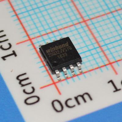 W25Q32JVSSIQ 32Mb SPI Flash 104MHz Klok 100K Wiscycli SOIC-8 2.7-3.6V -40°C tot +85°C
