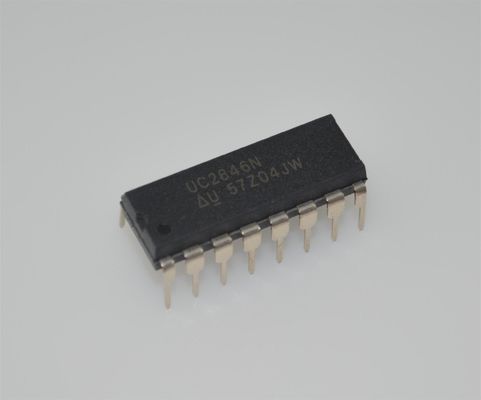 UC2846N PWM-controller voor de huidige modus 500kHz, 8-40V Input 1A Totem Pole DIP-16 -40°C tot +85°C