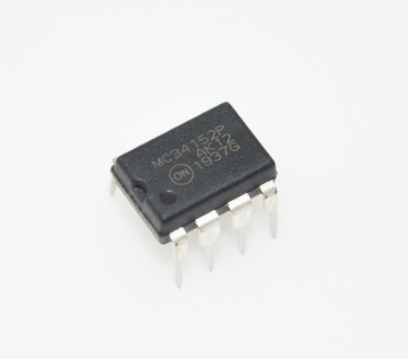 MC34152PG Dubbele MOSFET Driver 1,5A Piekstroom 12V-18V Voeding 50ns Stijging/Daling DIP-8 -40°C tot +85°C