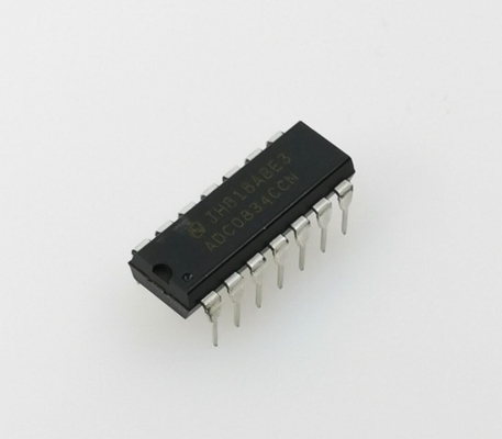 ADC0834CCN 8-Bit ADC 4-Kanaals Ingang 5V Voeding Seriële I/O Laag Vermogen 0°C tot +70°C Eenvoudige MCU Interface Kosteneffectieve Oplossing