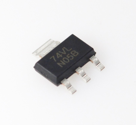 LM1117IMPX-3.3 3,3V Vaste Uitgang 800mA LDO Regulator Lage Dropout (1,2V) Hoge Nauwkeurigheid (±2%) Thermische & Stroombeveiliging SOT-223 Behuizing Stabiel met Keramische Condensatoren