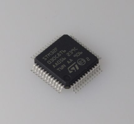 STM32F030C8T6 48MHz Cortex-M0 MCU 64KB Flash 8KB RAM 12-bit ADC Lage Kosten 5V Tolerant 37 GPIO's and Breed Temperatuurbereik voor Robuuste Embedded Ontwerpen