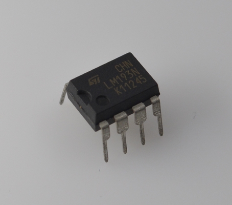 LM193N Dual Differential Comparator Wide 2V-36V Range Low 2mA Current Open-Collector Outputs Fast 1.3μs Response TO-5/DIP Packages - Ideaal voor industriële/Auto Control Systems
