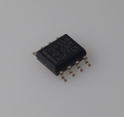 SN75451BDR Dual Peripheral Driver IC met 300mA Sink/Source Current 4.5V-36V Wide Voltage Range TTL/CMOS Compatible Thermal Protection en High-Noise Immunity voor Motor/Relee Control