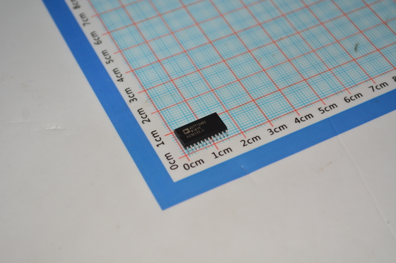 AD7712ARZ 24-Bit Σ-Δ ADC met Low Noise On-Chip PGA 5V/3V Werking Hoge Nauwkeurigheid Flexibele Filtering en Laag Vermogen voor Precisie Sensing