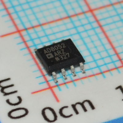 AD8052AR Hoge snelheid 300MHz Op Amp Lage ruis 4.5nV/√Hz 5V Operatie Rail-to-Rail Output Lage vervorming en 160mA Output Drive voor Video/ADC buffers