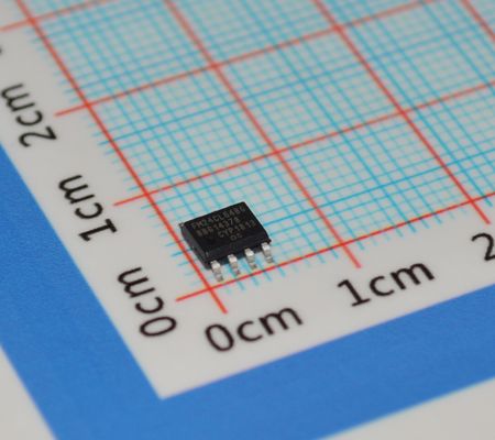 FM24CL64B-GTR 64Kb I2C F-RAM met 100 biljoen schrijfcycli 150ns Toegangstijd 1MHz Snelheid 2,7-3,6V Operatie Industrial Temp and 8-lead TSSOP