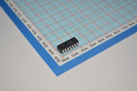 IR2110PBF High/Low Side Driver met 600V Rating 2.5A Piek Output 10V-20V Voeding 120ns Schakelen UVLO Bescherming and Compact PDIP Pakket