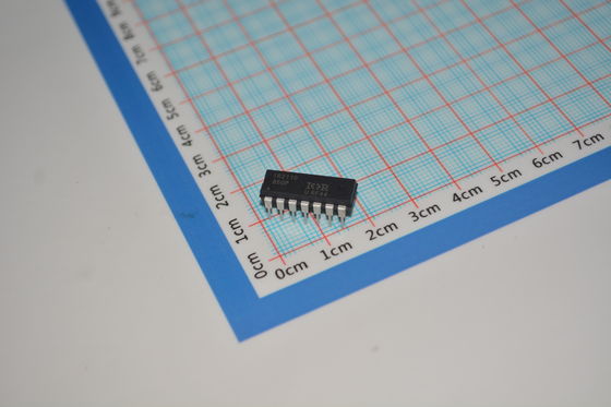 IR2110PBF High/Low Side Driver met 600V Rating 2.5A Piek Output 10V-20V Voeding 120ns Schakelen UVLO Bescherming and Compact PDIP Pakket