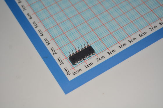 IR2110PBF High/Low Side Driver met 600V Rating 2.5A Piek Output 10V-20V Voeding 120ns Schakelen UVLO Bescherming and Compact PDIP Pakket