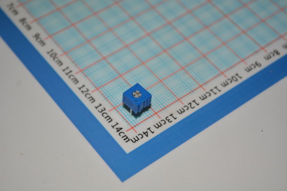 3362P-1-102LF Trimpot 1kΩ 10-Turns Precisie Potentiometer ±10% Tolerantie Doorlopende Gat Montage Cermet Element Betrouwbare Afstelling Ideaal voor Kalibratie and Circuit Tuning