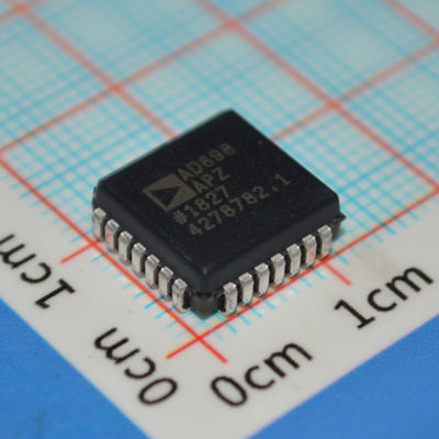 AD698APZ LVDT Signal Conditioner ±12V tot ±15V Bediening 20kHz Bandbreedte 0,25% Lineariteit Eén-/Tweevoeding Industrieel Temperatuurbereik voor positiesensoren en bewegingscontrole