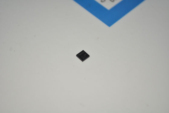 BQ25606RGER 3A snellader IC met 3.9V-14V ingang I2C-besturing 30V OVP NVDC-stroompad 3mm×3mm QFN 92% efficiëntie geïntegreerde MOSFET's & thermische regeling