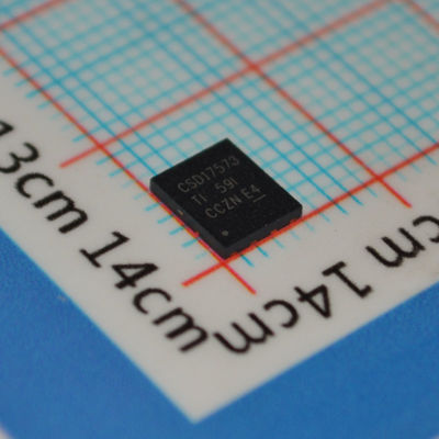 CSD17573Q5BT 40V N-Channel NexFET™ MOSFET met 1,7 mΩ RDS(on) 75A stroom 175°C rating Lage Qg 5mm×6mm SON-pakket AEC-Q101 gekwalificeerd and loodvrij ontwerp