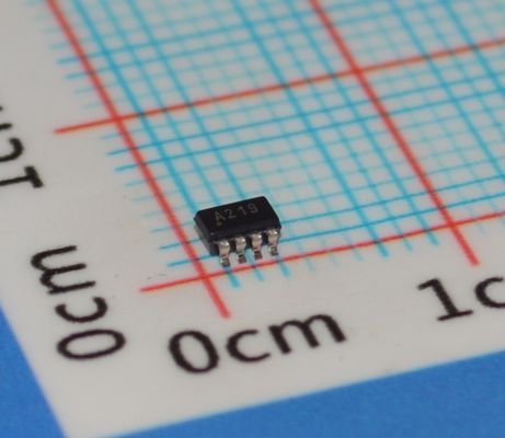 INA219AIDCNR High-precision Current/Power Monitor met I2C-interface 0,1% nauwkeurigheid 26V bereik, Low Offset Bidirectional Sensing Tiny SOT-23 Package Programmable Calibration and Alerts