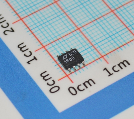 LT1800CS8#PBF Op Amp 100MHz Gain BW 450V/µs Slew Rate 3.5nV/√Hz Ruissnelheid 2.7-12.6V Voeding Rail-to-Rail I/O 8-Pin SOIC -40°C tot 85°C Laag Vermogen