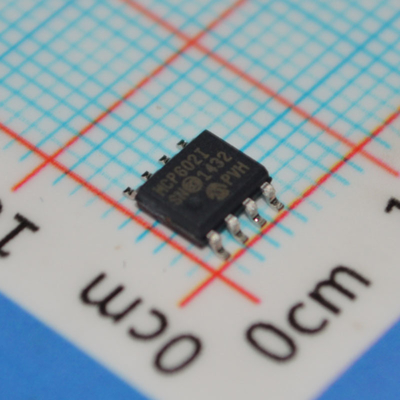 MCP602-I/SN 2,7V-6V Dubbele Op Amp met 10MHz Bandbreedte, Lage 1,8mA Stroom, Rail-to-Rail I/O, 3V/5V Werking en 8-pins SOIC Behuizing