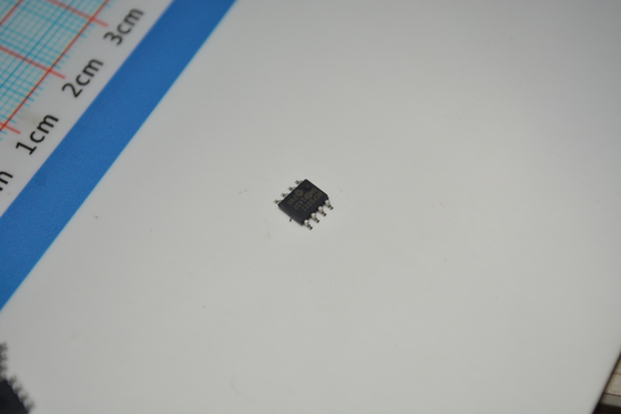 MCP602-I/SN 2,7V-6V Dubbele Op Amp met 10MHz Bandbreedte, Lage 1,8mA Stroom, Rail-to-Rail I/O, 3V/5V Werking en 8-pins SOIC Behuizing