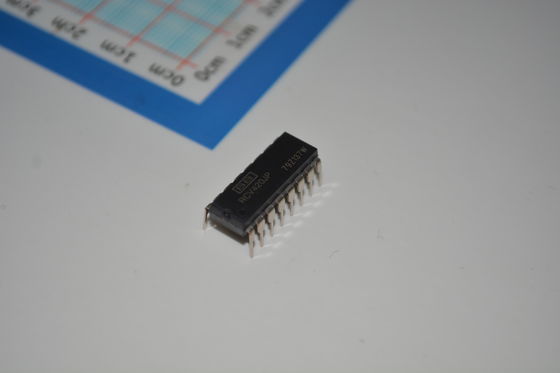 RCV420JP Precision 4-20mA Loop-Powered Receiver met 0,1% nauwkeurigheid Spanningsuitgang op chip Referentie Ultra-Low Drift and Noise voor robuuste industriële systemen