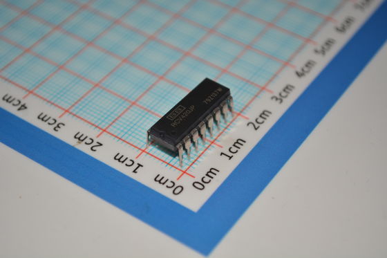 RCV420JP Precision 4-20mA Loop-Powered Receiver met 0,1% nauwkeurigheid Spanningsuitgang op chip Referentie Ultra-Low Drift and Noise voor robuuste industriële systemen