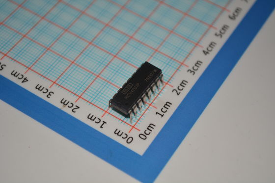 RCV420JP Precision 4-20mA Loop-Powered Receiver met 0,1% nauwkeurigheid Spanningsuitgang op chip Referentie Ultra-Low Drift and Noise voor robuuste industriële systemen