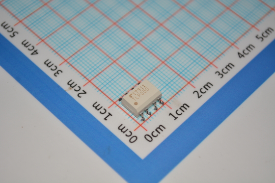 TLP350H High-Speed 1Mbps IGBT/MOSFET Gate Driver met 0,7A/0,5A Uitgang 15kV/μs Immuniteit 5mA Drempel 5000Vrms Isolatie CMOS-compatibel in compact SO6 pakket
