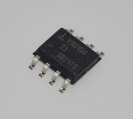 X9015US8IZ 100-Tap Single XDCPTM met SPI-interface Niet-vluchtig geheugen & Power-On Recall 2.7V-5.5V Operatie ±20% R-Tolerance 35kΩ R-Tempco voor stabiele prestaties