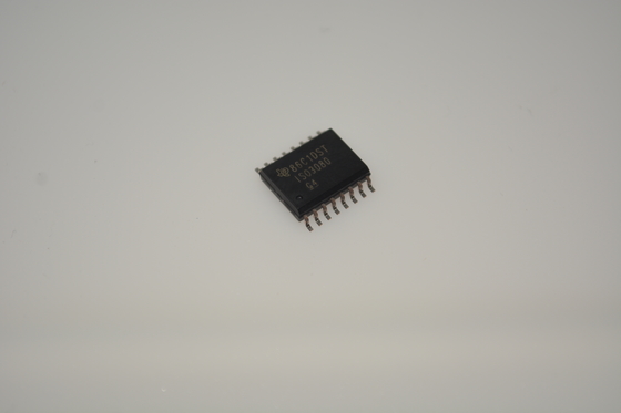 CP2102-GMR USB-UART Bridge Single-Chip Oplossing Geïntegreerde USB & Kristal 9600 bps tot 2 Mbps Baud 512-Byte Buffer Volledige GPIO Compact QFN Royalty-Vrije Drivers
