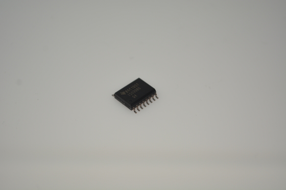 CP2102-GMR USB-UART Bridge Single-Chip Oplossing Geïntegreerde USB & Kristal 9600 bps tot 2 Mbps Baud 512-Byte Buffer Volledige GPIO Compact QFN Royalty-Vrije Drivers