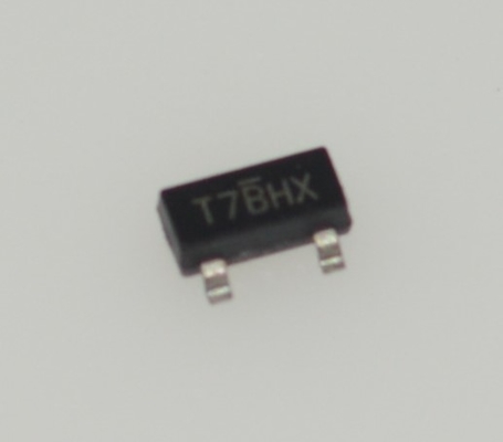 SST4118-T1-E3 Hoogrendements (95%) 48V/10A Synchrone Converter met Breed 4V-60V Ingang Programmeerbare Frequentie Volledige Bescherming Thermisch Beheer Compact Formaat Weinig Ruis en Eenvoudige Bediening