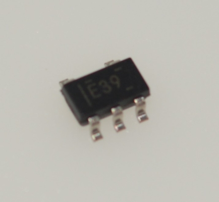 INA139NA/3K High-Side Current Shunt Monitor Kenmerken Hoge Nauwkeurigheid Breed 2.7-36V Voeding Lage 90µV Offset +85°C Classificatie Vaste 3k Versterking SC70 Behuizing Bidirectionele Werking en Uitstekende DC Prestaties