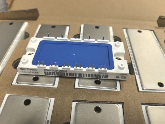 BSM150GD120DN2 1200V/150A IGBT-module Lage VCE(sat) Hoge Snelheid Schakelen Laag Verlies Ingebouwde NTC Geïsoleerde Basisplaat Industriële Kwaliteit voor Zware Motor Drives & Windenergie-omvormers