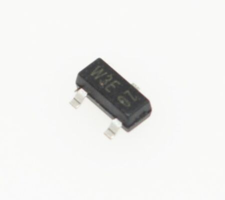 PBSS5130T-QR 30V 5A PNP Transistor Lage VCE(sat) 85mV Hoge Stroomversterking SOT-223 Behuizing Automotive Grade AEC-Q101 Voor Belastingschakeling en Motorbesturing
