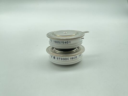VS-ST330C16C0 1600V 330A Half-Bridge Module Lage Vce(sat) Laag Verlies Hoge Kortsluitvastheid Geïntegreerde NTC Voor Industriële Omvormers en High Power UPS