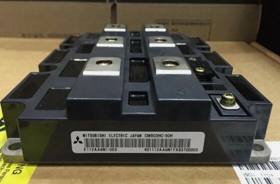 CM900HC-90H 900V 900A Hoge stroom IGBT-module Lage VCE (sat) 2.7V Hoge kortsluiting Robustheid Lage schakelverlies Hoge isolatie Voor zware industriële aandrijvingen en Mega UPS