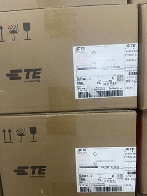 282087-1 4 Positie 2,5 mm Pitch Draad-to-Board Receptacle Crimp Housing Friction Lock Panel Mount Gepolariseerd UL 94V-0 4.5A Kwalificatie voor elektriciteitsdistributie en industrie